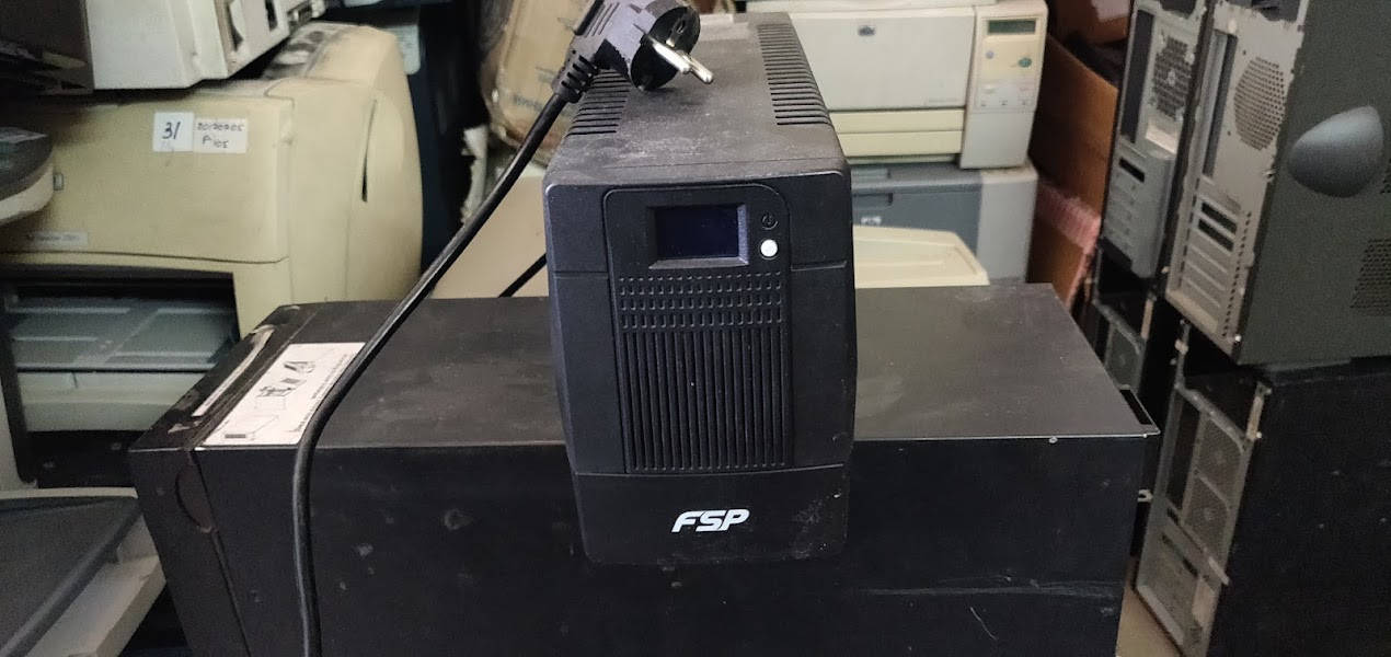 

ИБП Бесперебойник UPS 650 VA / ВА FSP DPV 650 PPF3601901 № 211609
