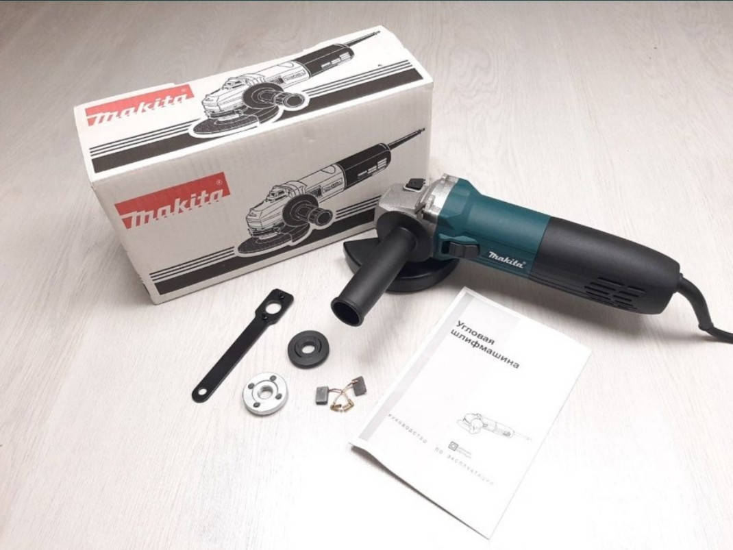 

Болгарка, угловая шлифмашина Makita 9565CVR, Румыния