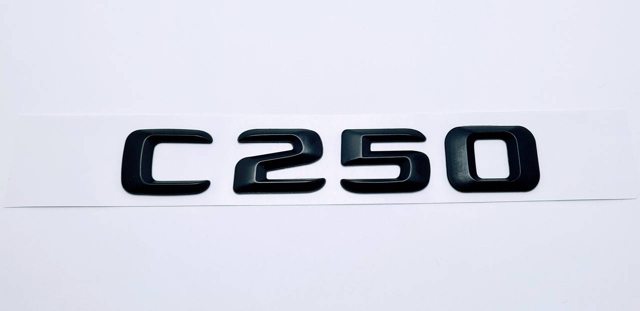 

Эмблема надпись багажника Mercedes C250 черная
