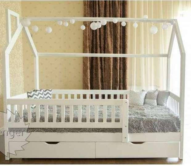 

Кровать домик детский "Викки New" из натурального дерева (деревянная мебель)