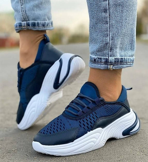 

Женские кроссовки текстильные синие 39 розмір - 24 см, Синий