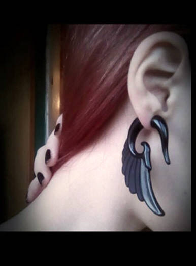 

Кафф серьга, обманка "Черное крыло. Цена за 1 шт