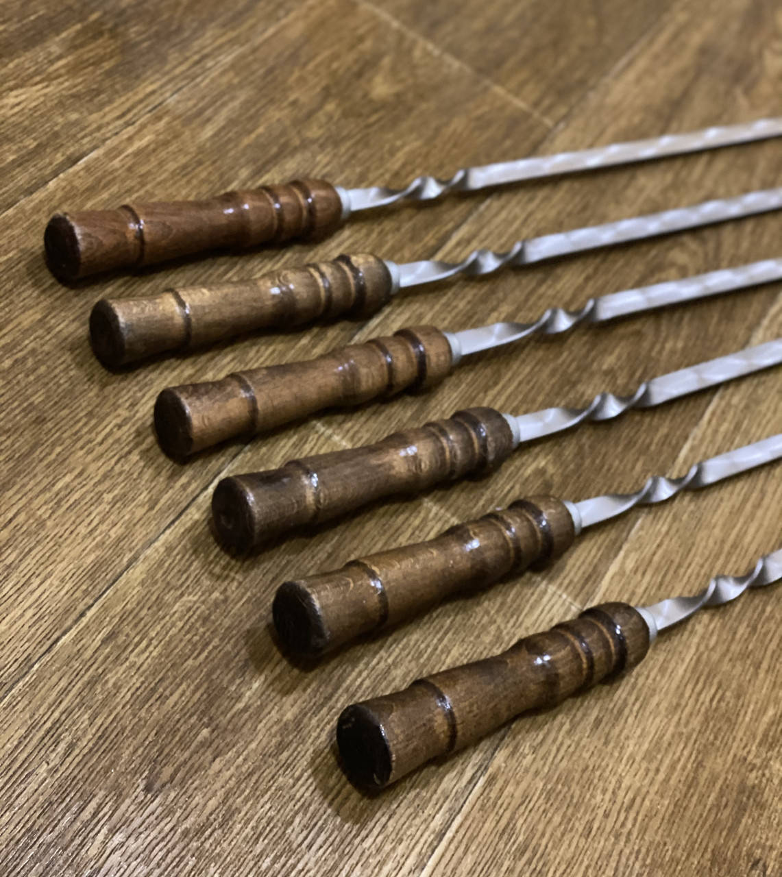 

Шампур с деревянной ручкой - ручная работа (сталь 3 мм)