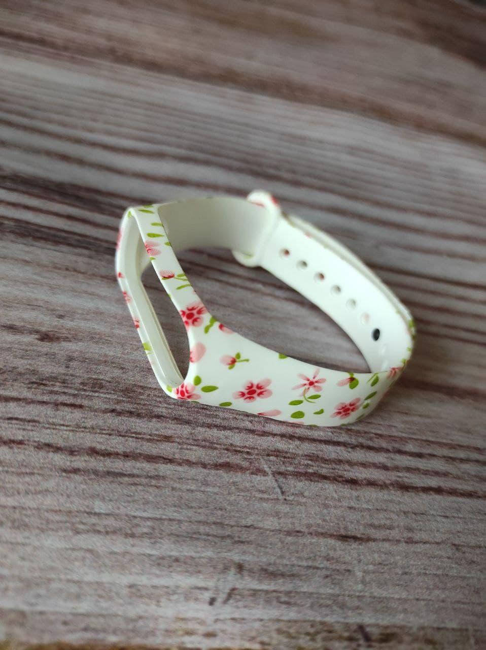 

Ремешок Painted Strap для фитнес браслета Xiaomi Mi Band 3 / 4 - Красный Цветочек