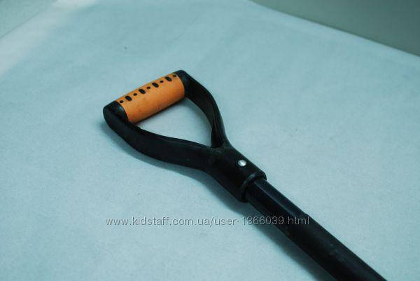 

Грабли металлические для сада с D-образной ручкой