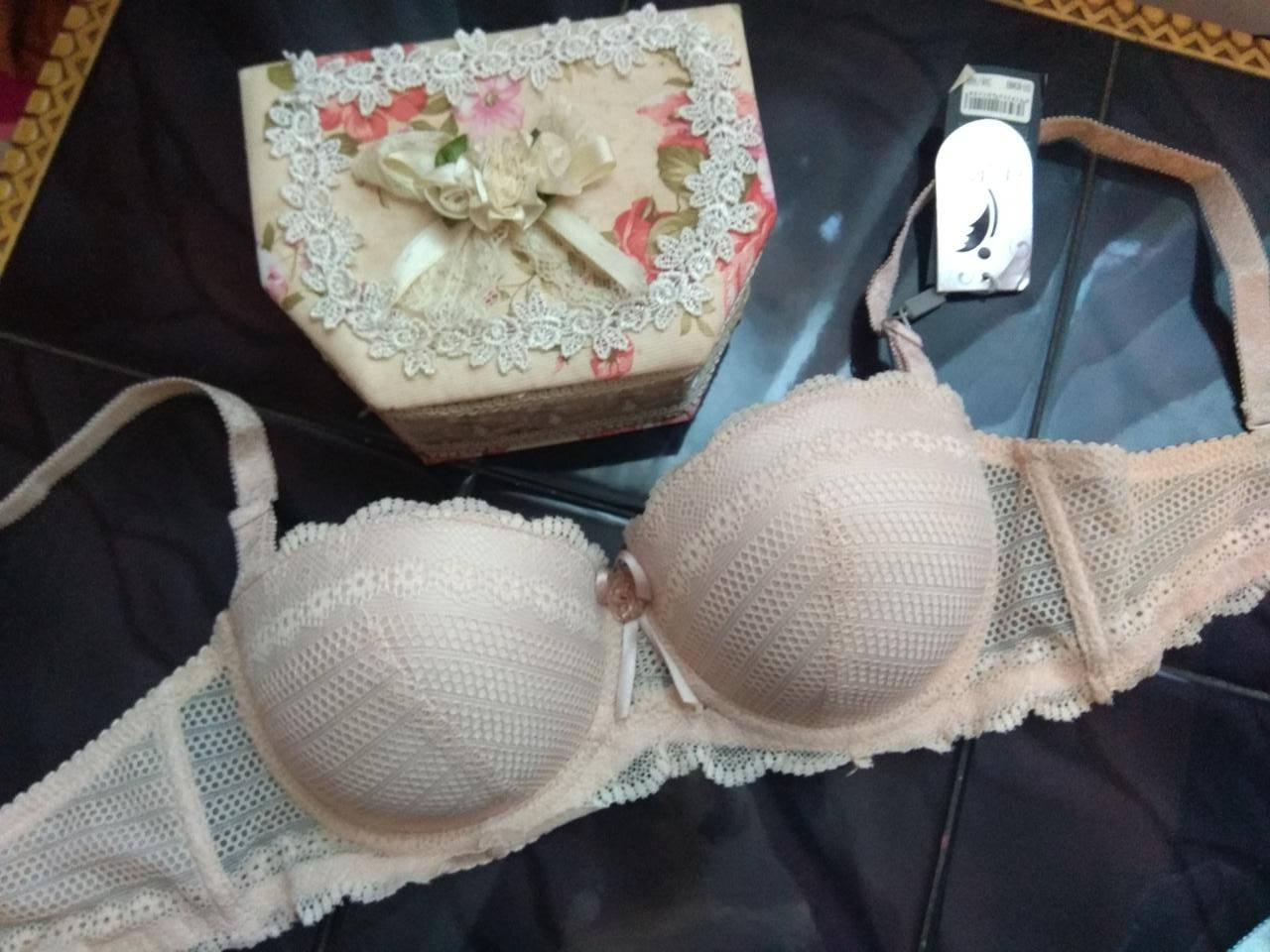 

80,85в Бюстгальтер балконет Анжелика Yadaili з корректором кружевний беж, Бежевый