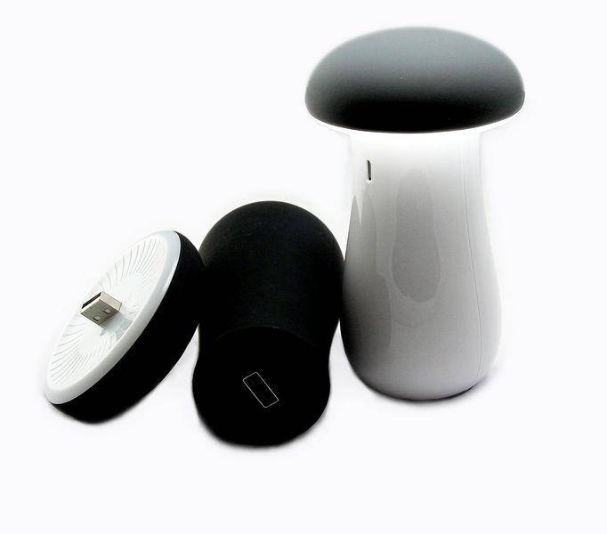

Дорожная зарядка Power Bank-лампа "Грибочек" 8000mAh