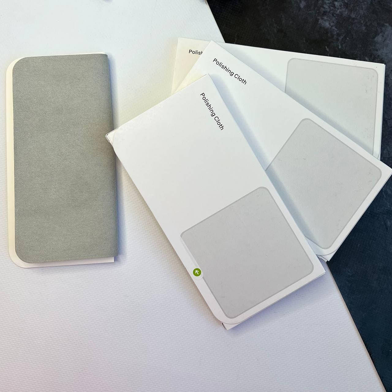 

Салфетка для чистки дисплея Apple Polishing Cloth