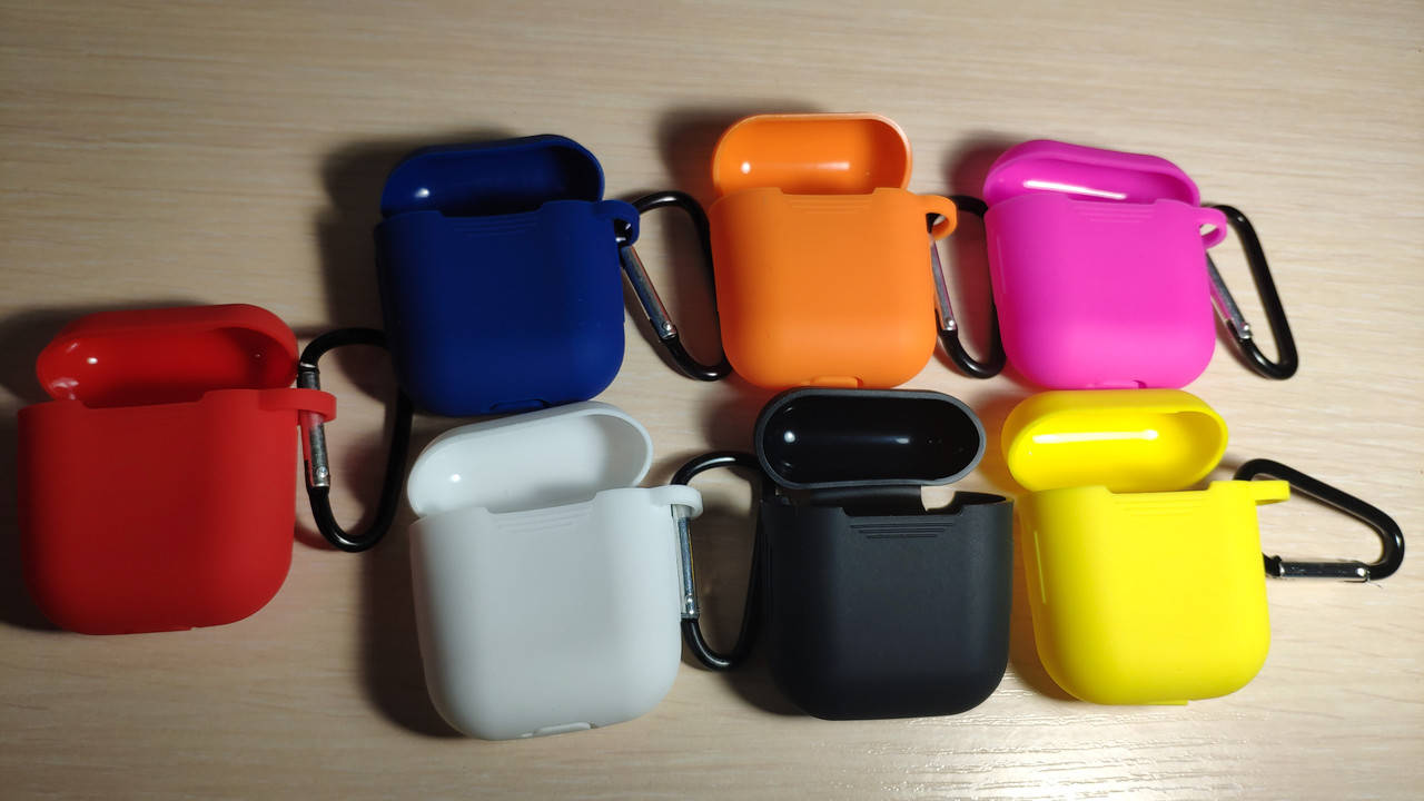 

Чехлы на Airpods 2 копию или оригинал i12 I13 I14 и другие аналоги, Черный