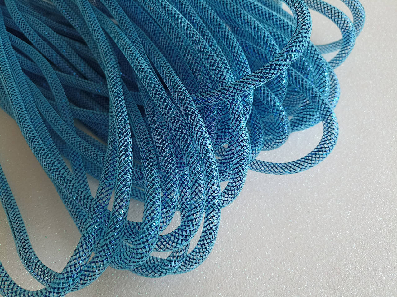 

Регилин трубчатый сетка (кринолин) 10мм голубой