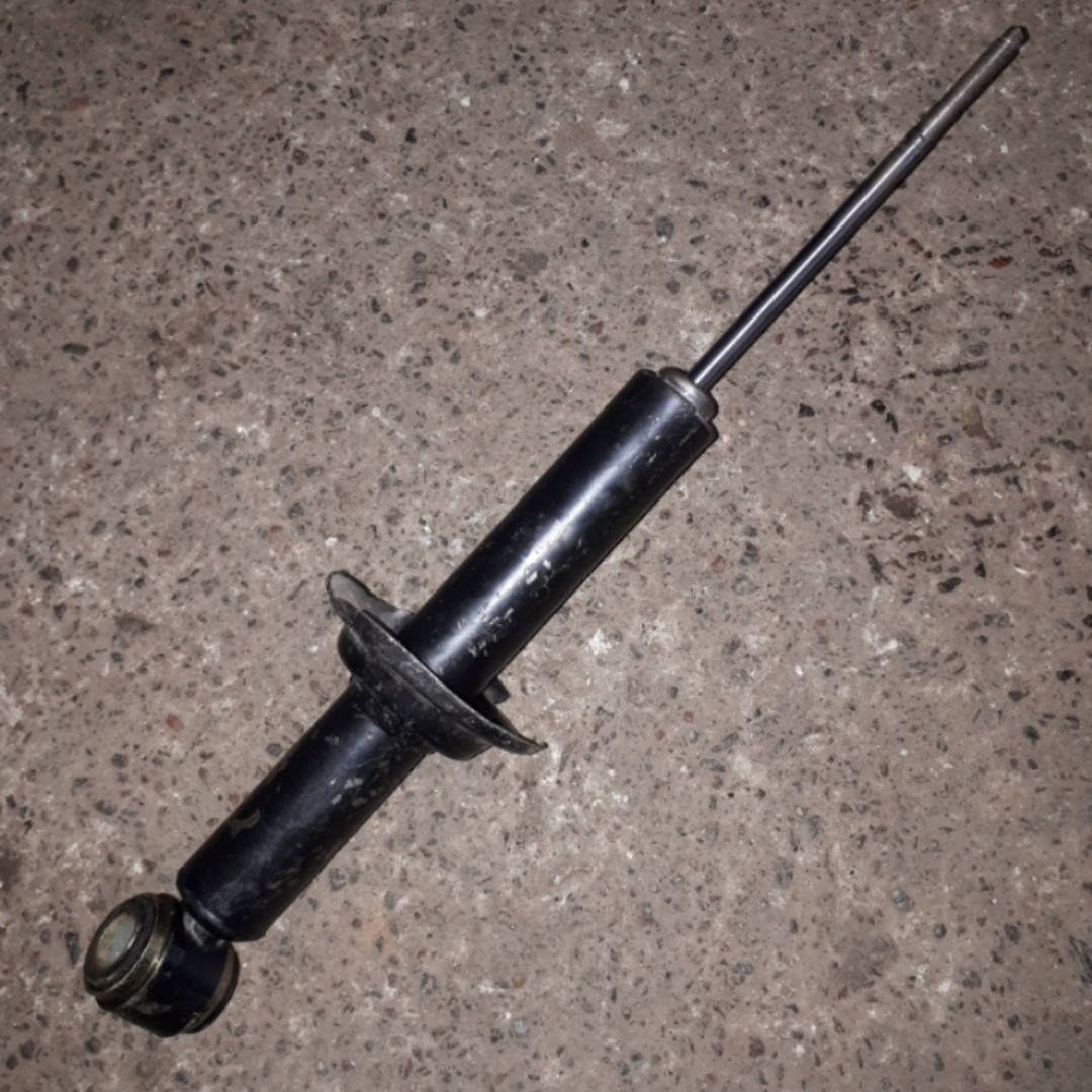 

Амортизатор задний Таврия Славута ЗАЗ 1102 1103 1105 1102-2915006