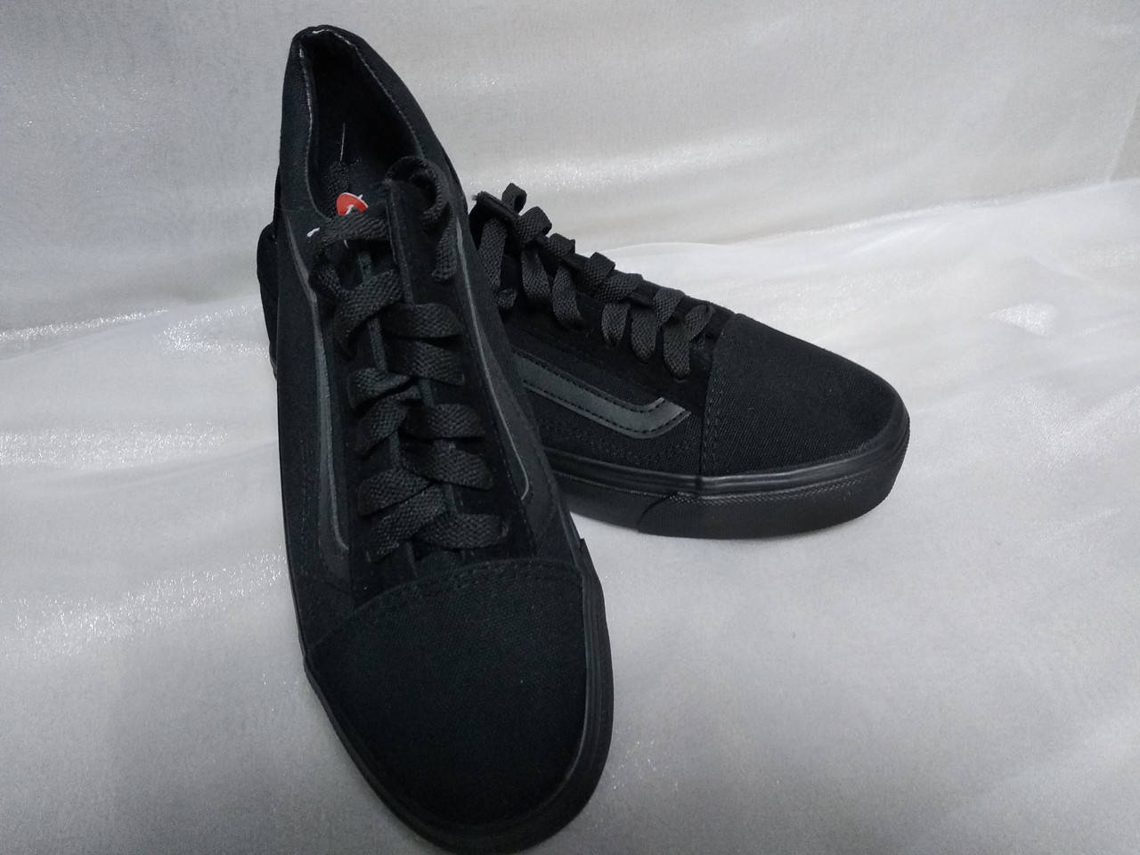 

Vans кеди чоловічі чорні 42, Черный