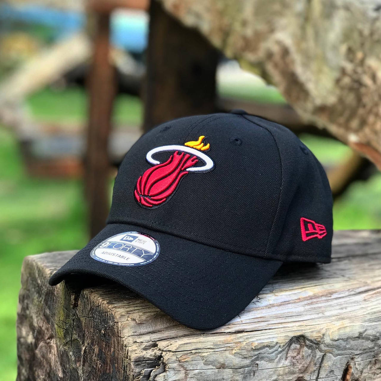 

Оригинальная черная бейсболка New Era 9FORTY NBA Miami Heat 11405603, Черный