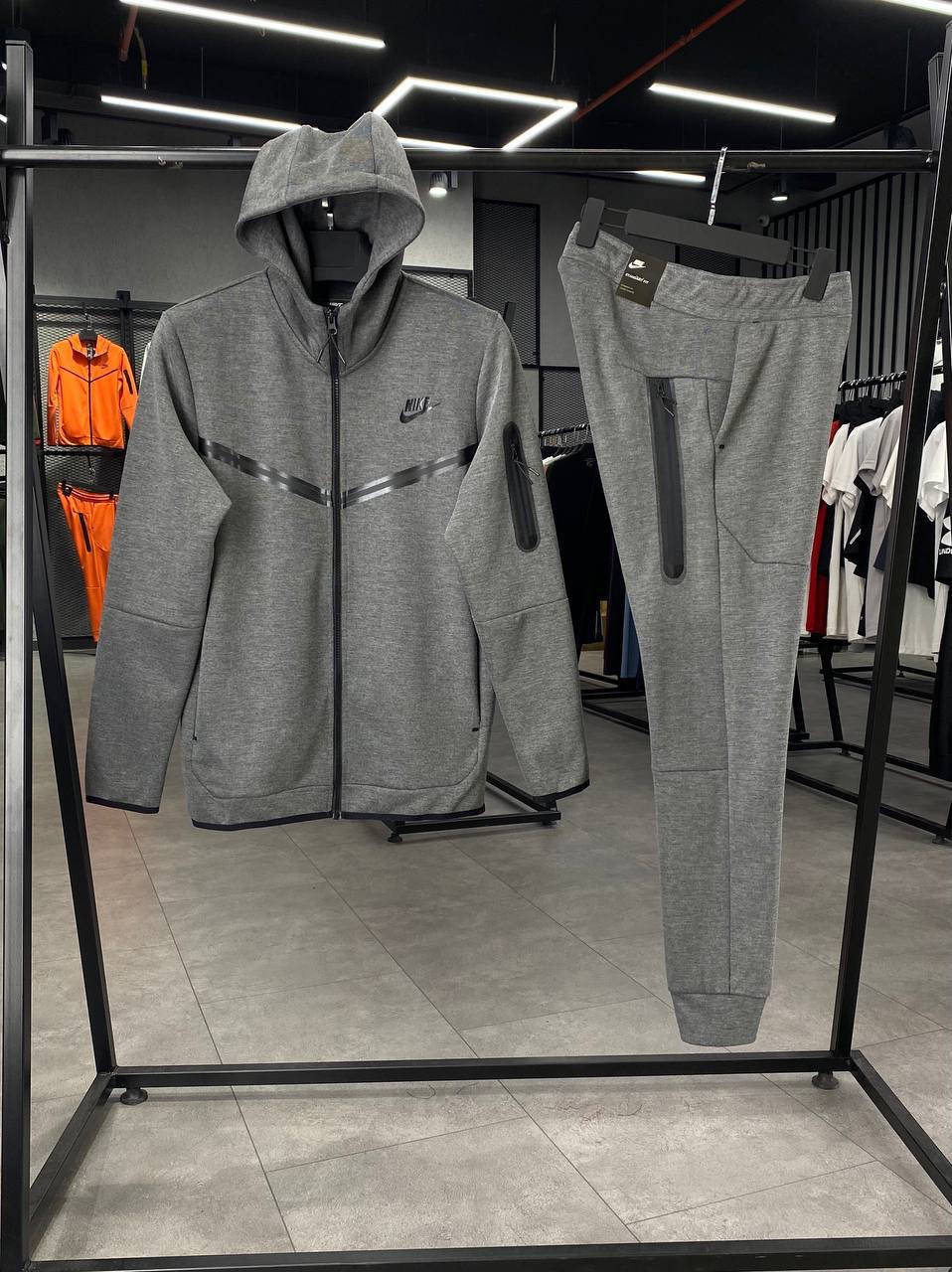 

Мужской спортивный костюм Nike Tech Fleece серый стильный легкий удобный на Лето костюм найк