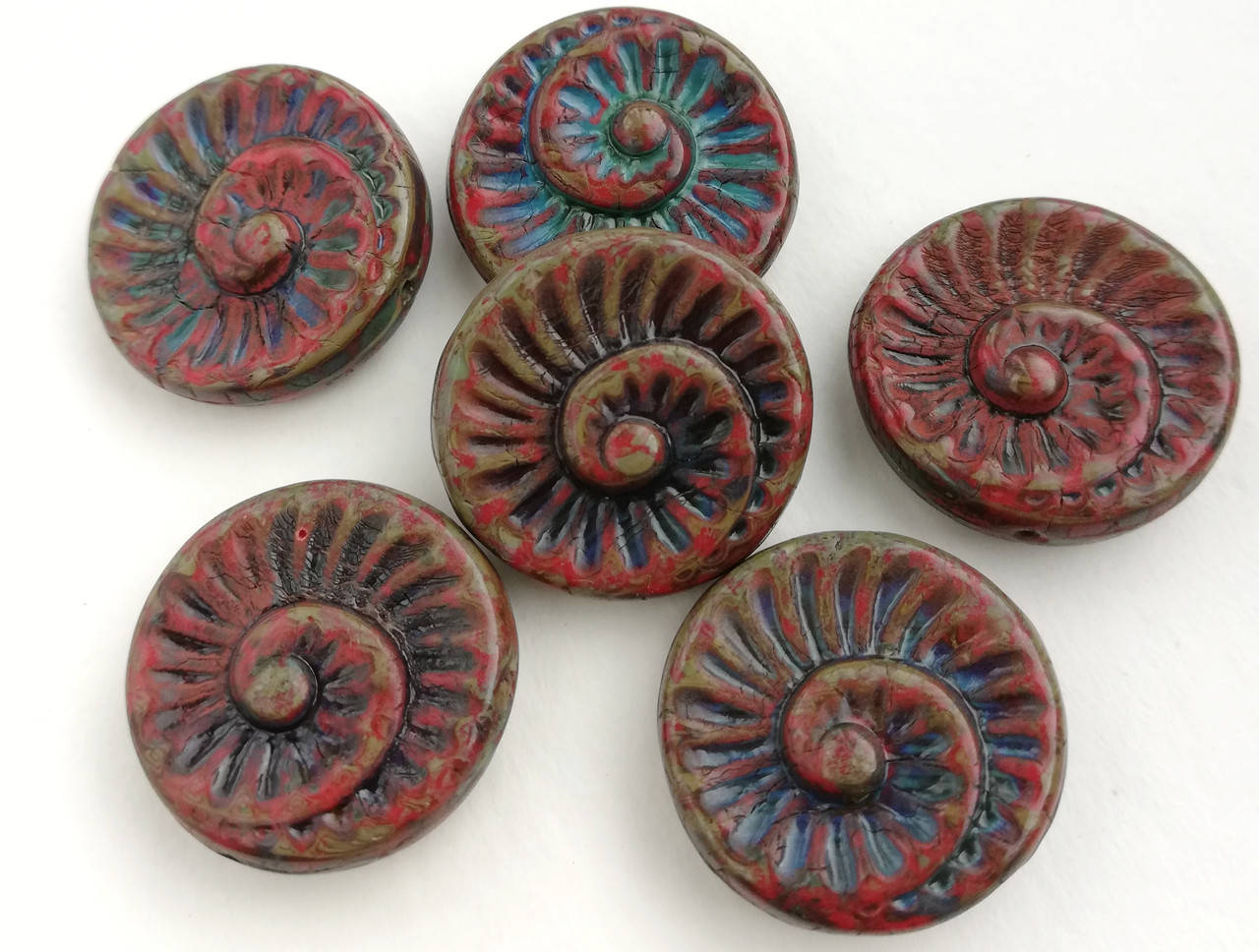 

Shell 18mm. Чеські скляні намистини Ціна за 1 шт