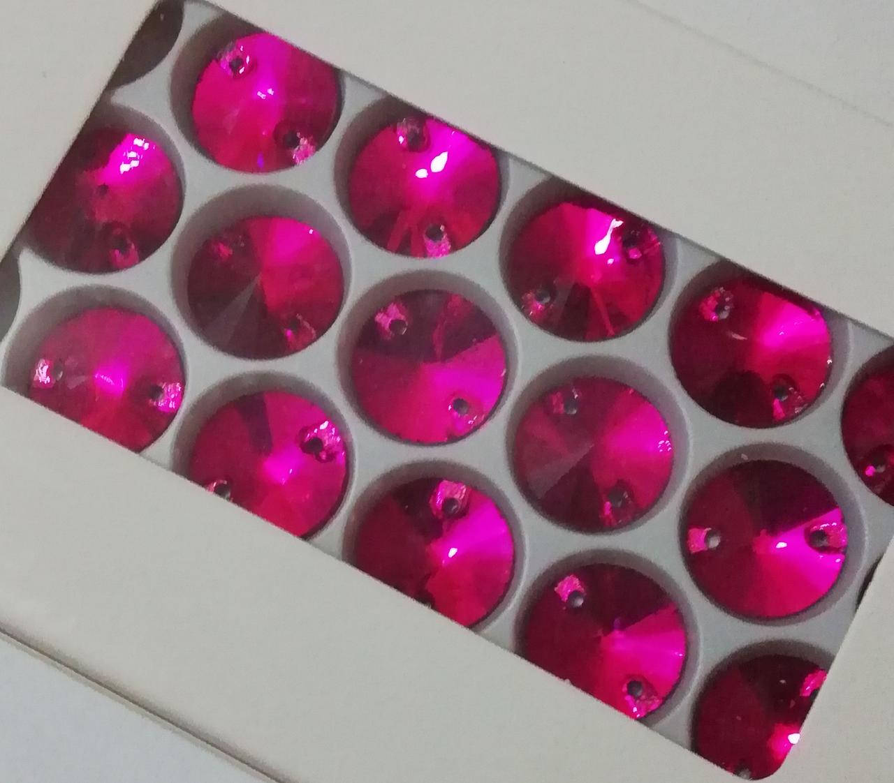 

14мм. RIVOLI Круглые пришивные стразы Fuchsia. Стекло.