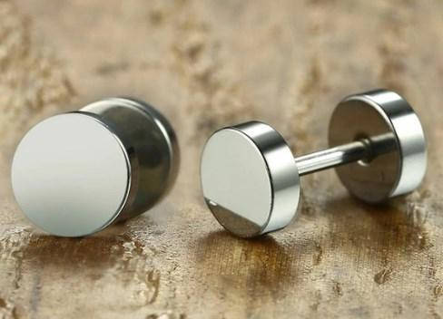 

Серьги-гвоздики в виде тоннелей в ухо, лже плаги, 2 шт серебро 8 мм