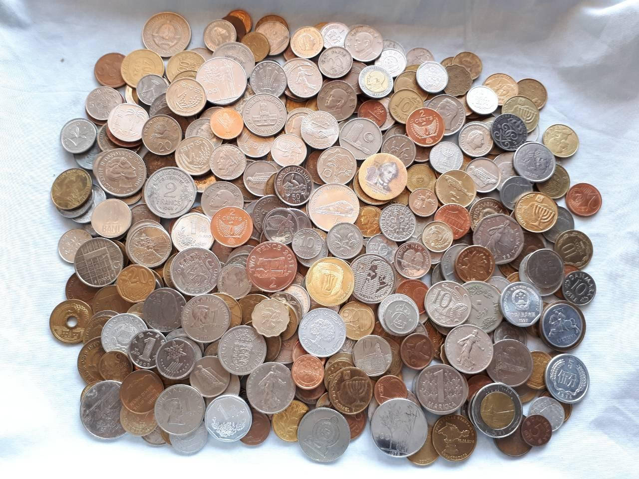 

Монеты 400 шт