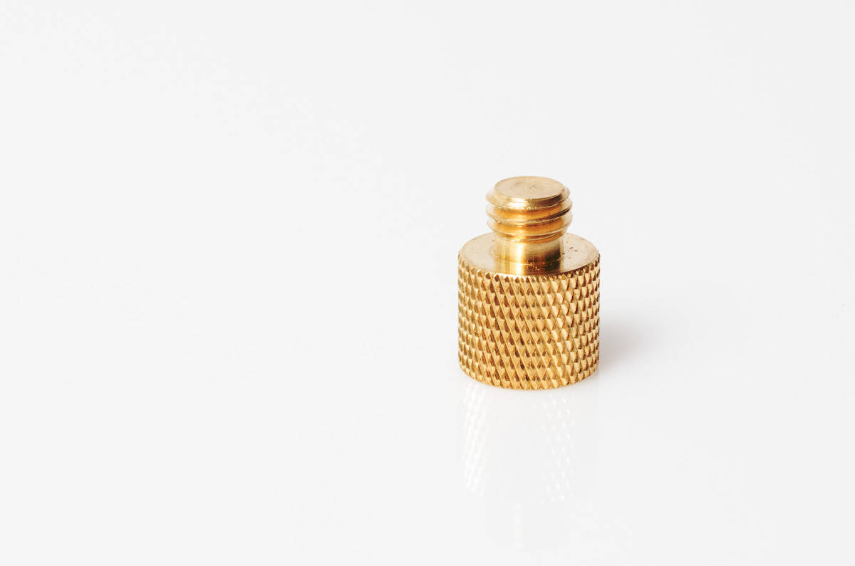 

Адаптер резьбовой Ynniwa 1/4" (внутренняя резьба) - 3/8" (наружная резьба)