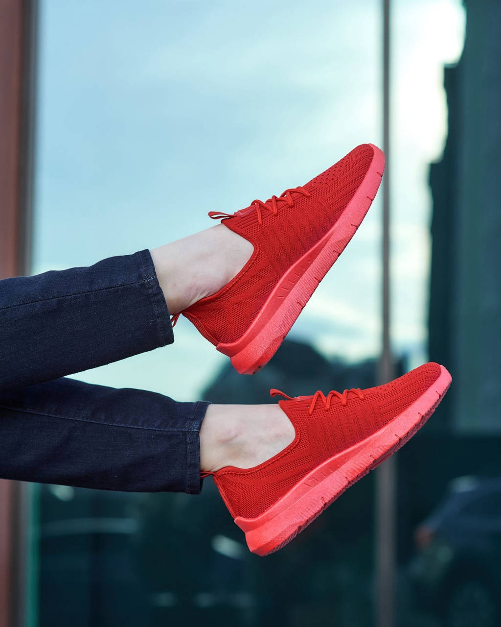 

Кросівки жіночі текстильні однотонні