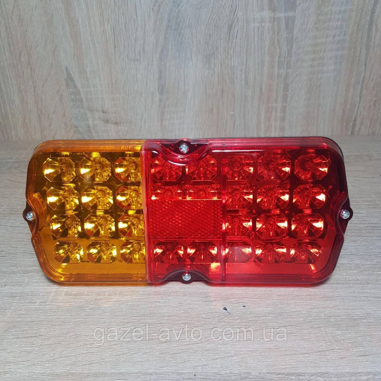 

Фонарь задний УАЗ 452 469 буханка таблетка LED 12В (пр-во ДК)