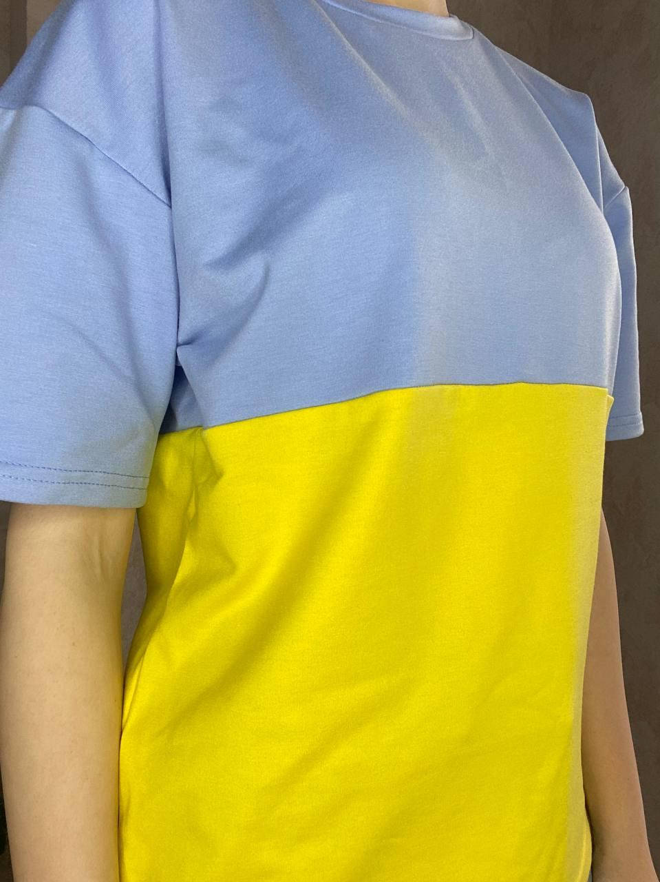 

Патриотическая стильная женская футболка флаг Украины , желто-голубая размер S,M,L,XL,2XL,3XL, Синий