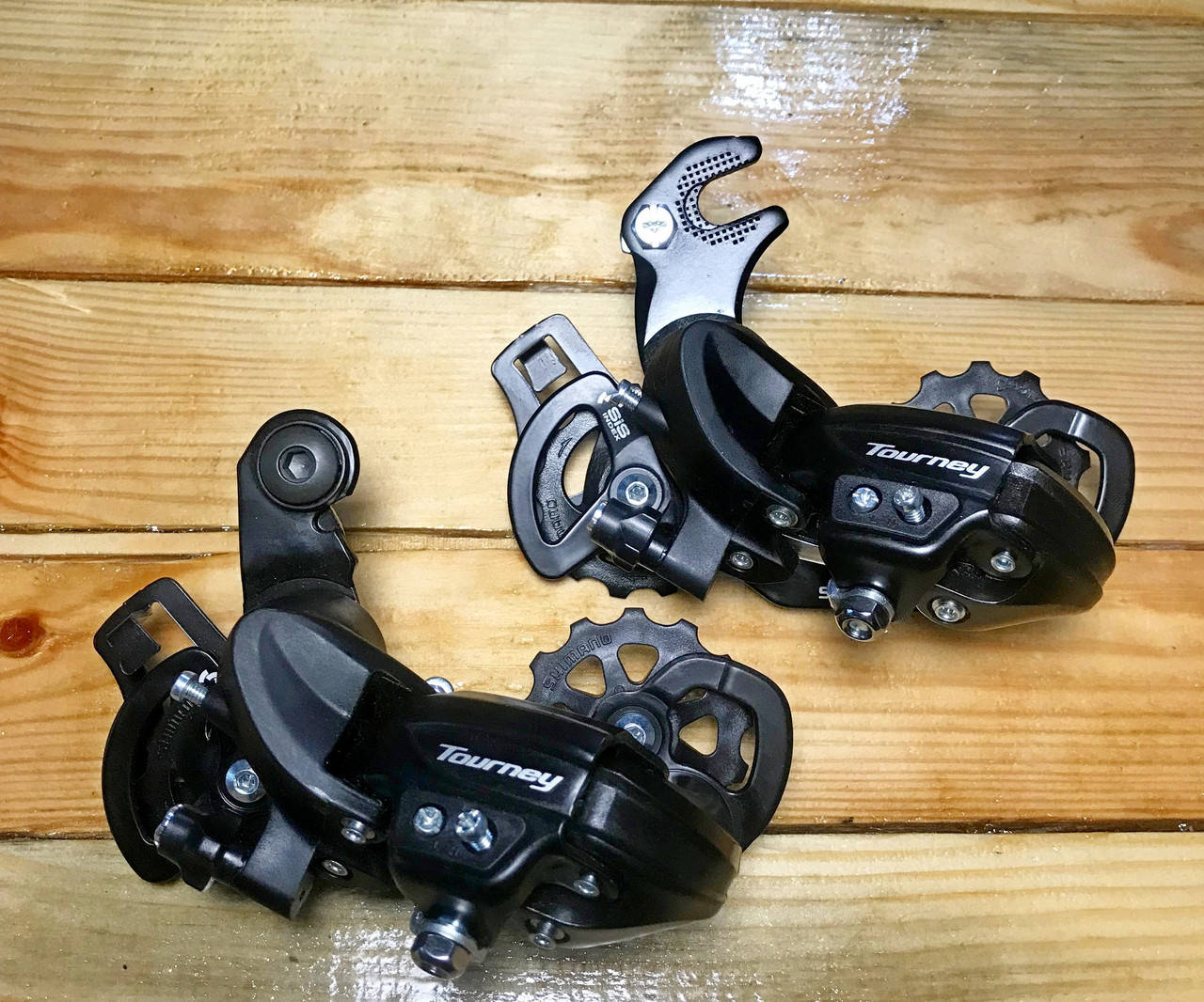 

Переключатель задний Shimano Tourney RD-TY300 гак, болт