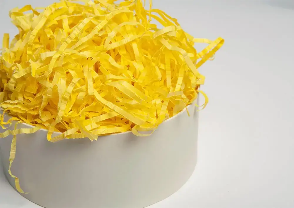 

Наполнитель из бумаги тишью (50 г), светло-желтый