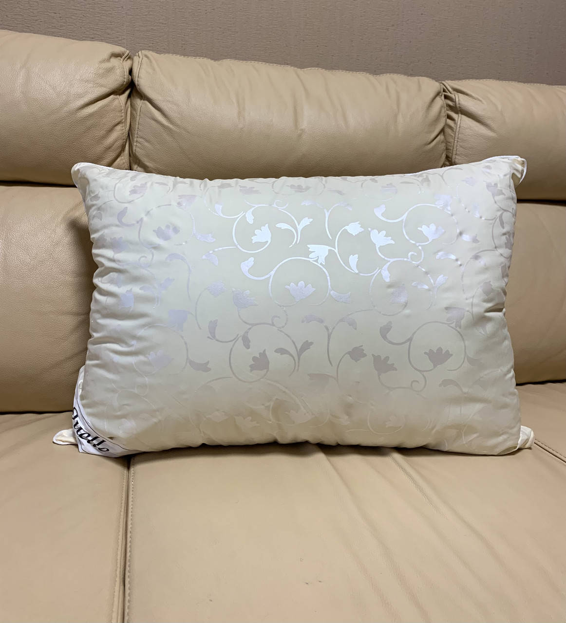 

Подушка искусственный лебяжий пух "Zevs" 50х70 см., Бежевый