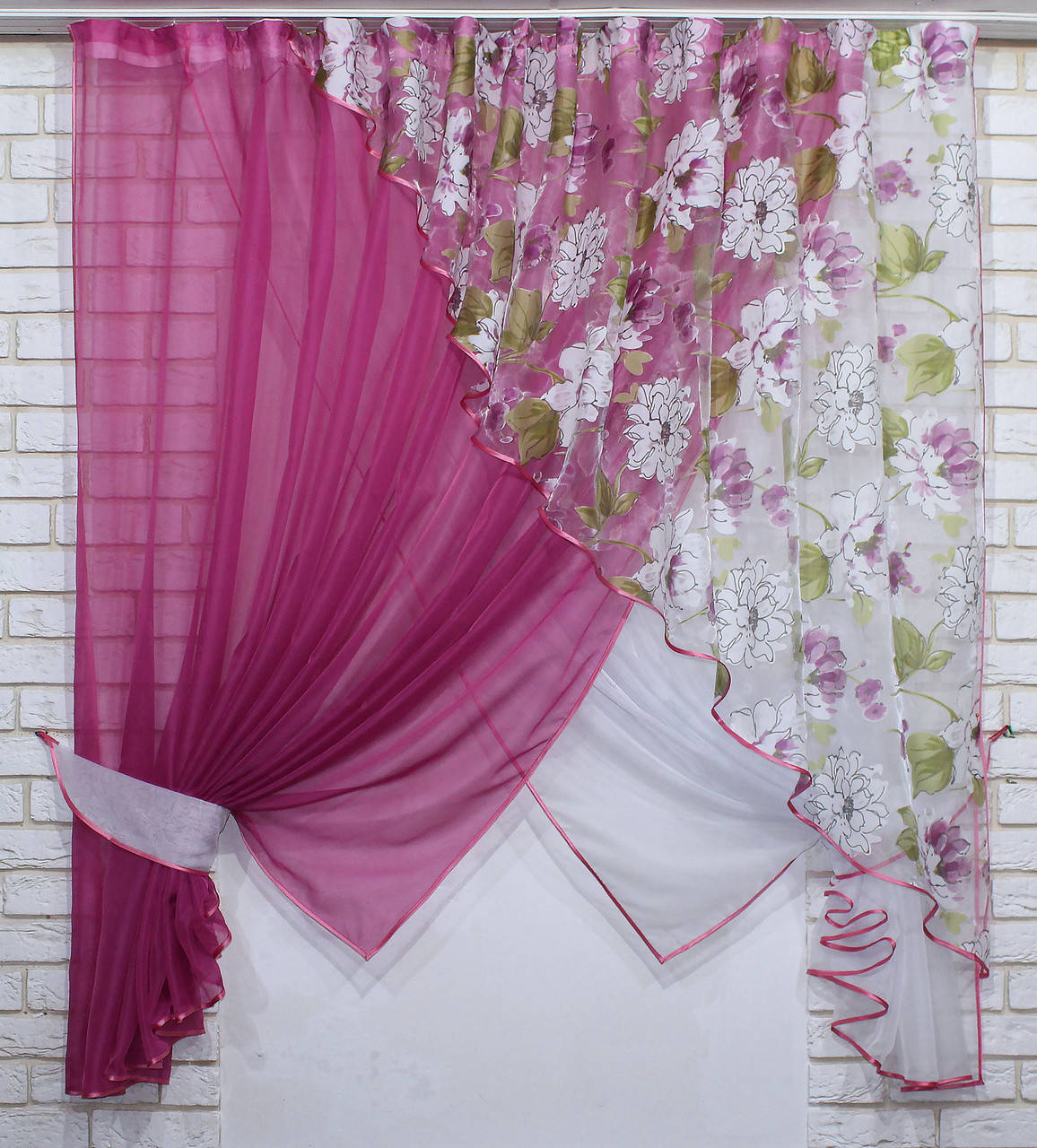 

Кухонный комплект (300х170см.), шторки с подвязками "Пионы". Цвет розовый с белым. Код 063к 50-395