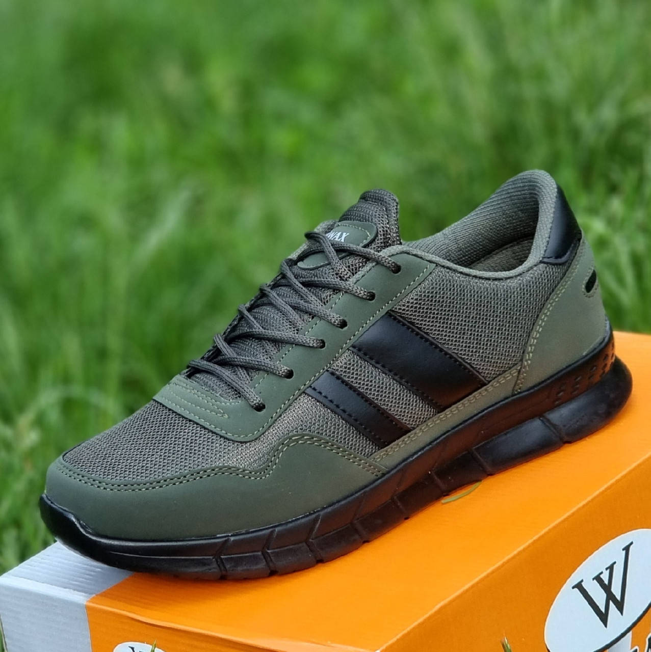 

Кроссовки мужские хаки летние сетка тактические Кросівки чоловічі хакі літні сетка тактичні всу (Код:3040)