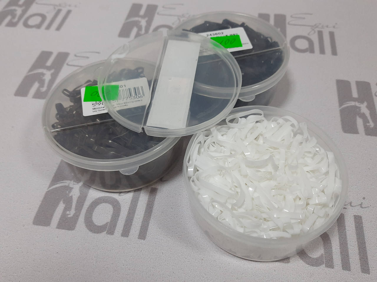 

Резинки для гривы в боксе НКМ(черные и белые)