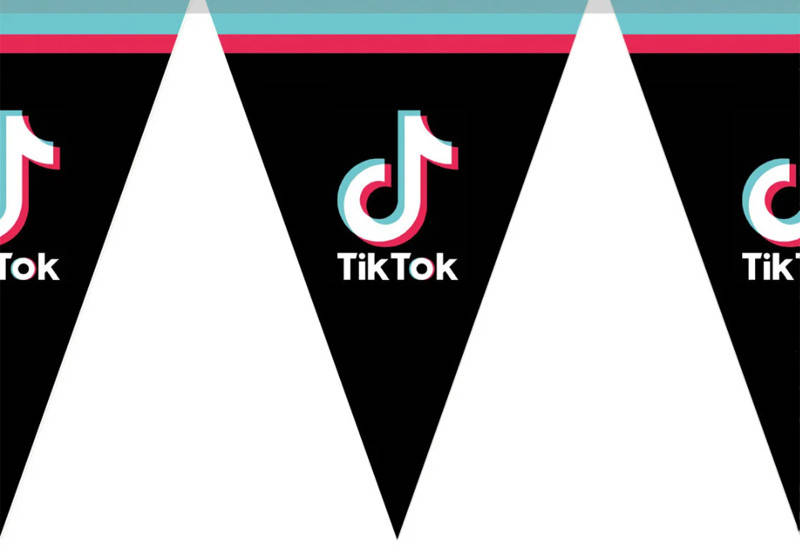 

Гирлянда треугольная TikTok