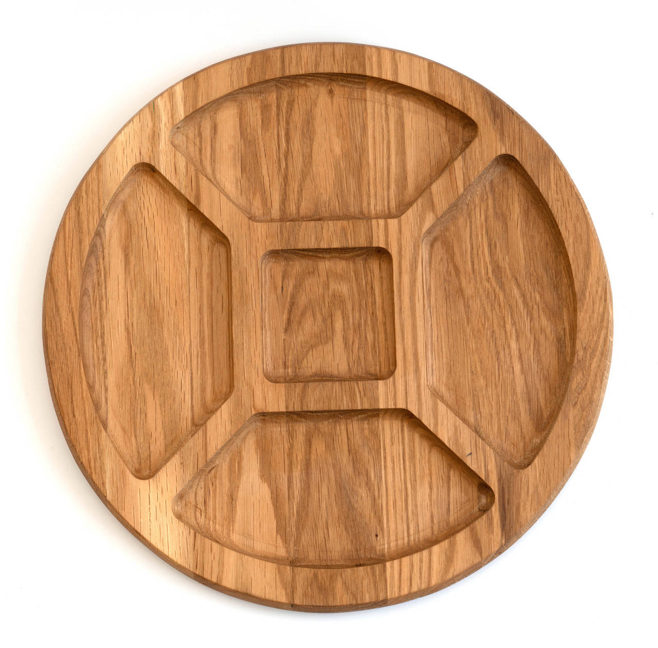 

Тарелка деревянная для подачи блюд на 4 секции 30 см дуб