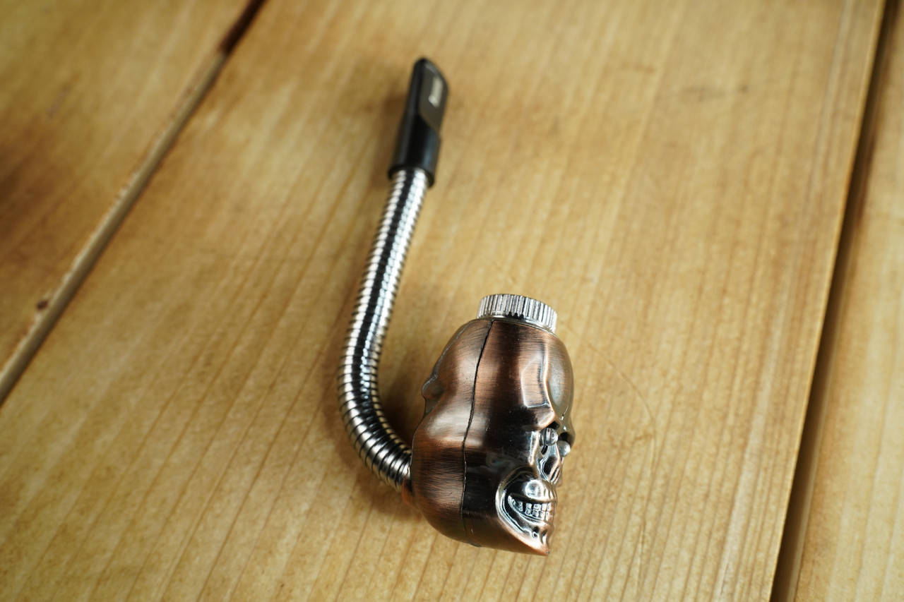 

Курительная трубка разборная Череп