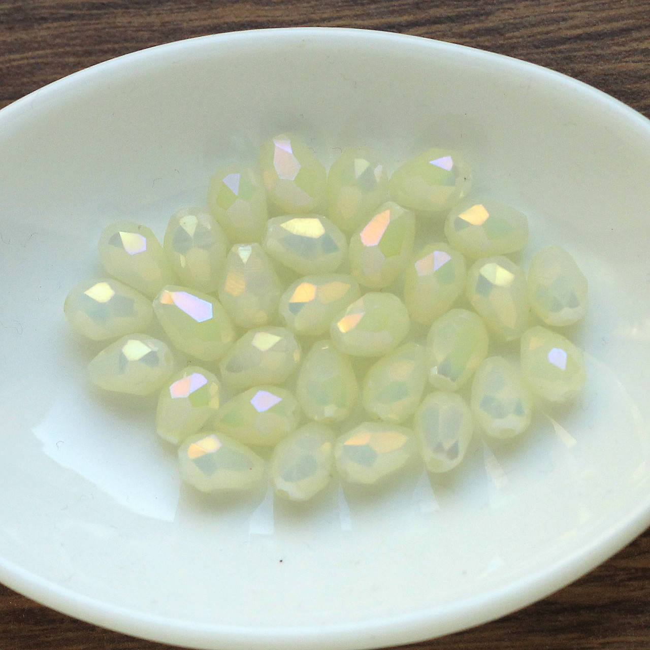 

Бусина хрусталь капли Жемчужные 5*7мм 15 шт упак.