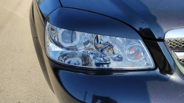 

Ресницы на фары Chevrolet Lacetti. Цвет только черный и белый!