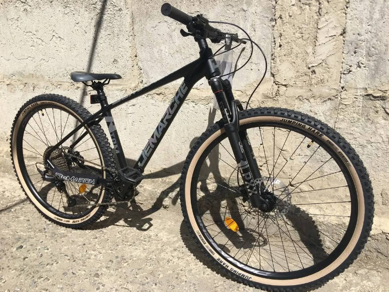 

Велосипед найнер DeMARCHE Atom 29" (рама 19,1*12) Shimano DEORE 2022 черный матовый