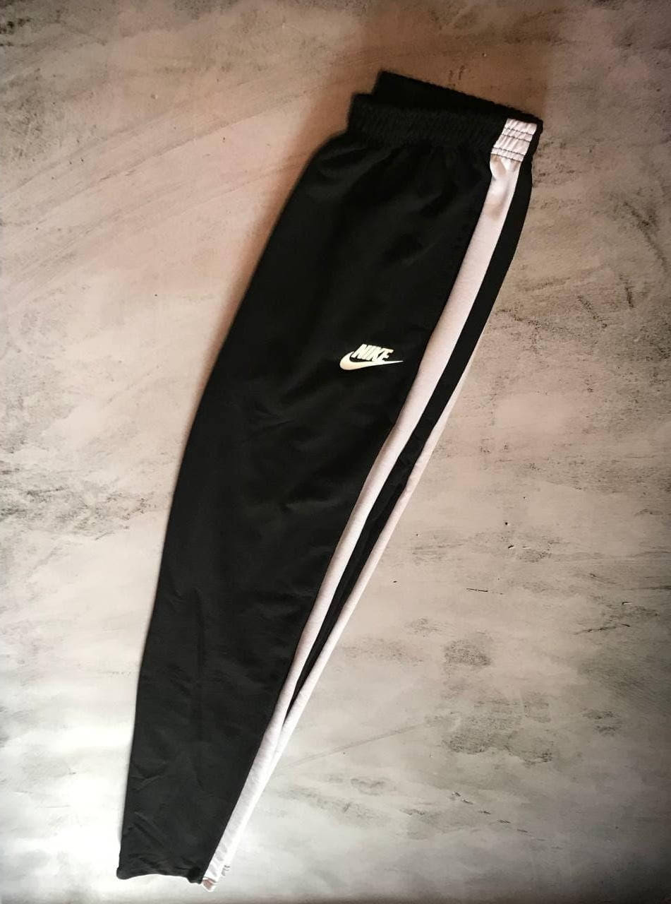 

Мужские спортивные штаны Nike Prohibited, Черный