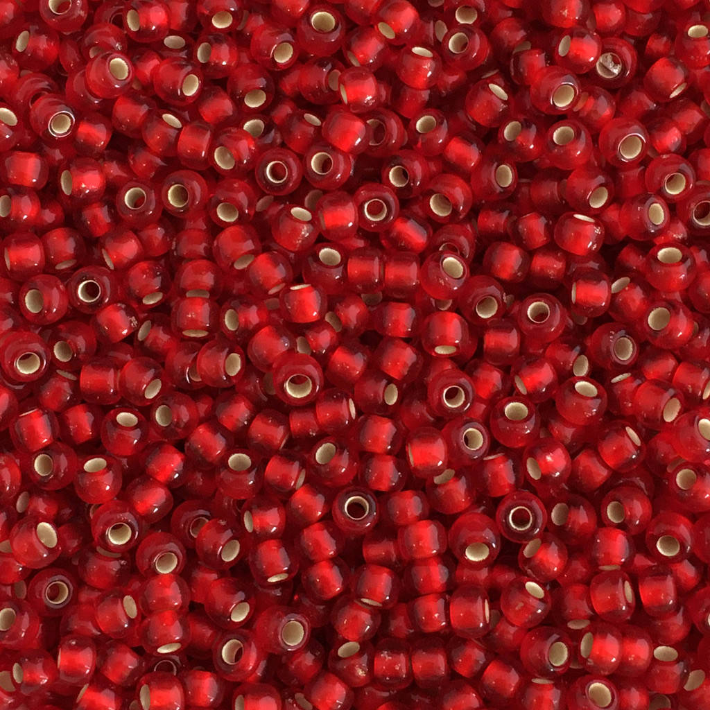 

Бисер TOHO (TR-08-25BF). Круглый 8/0. Silver-Lined Frosted Siam Ruby. Цена за 10 грамм