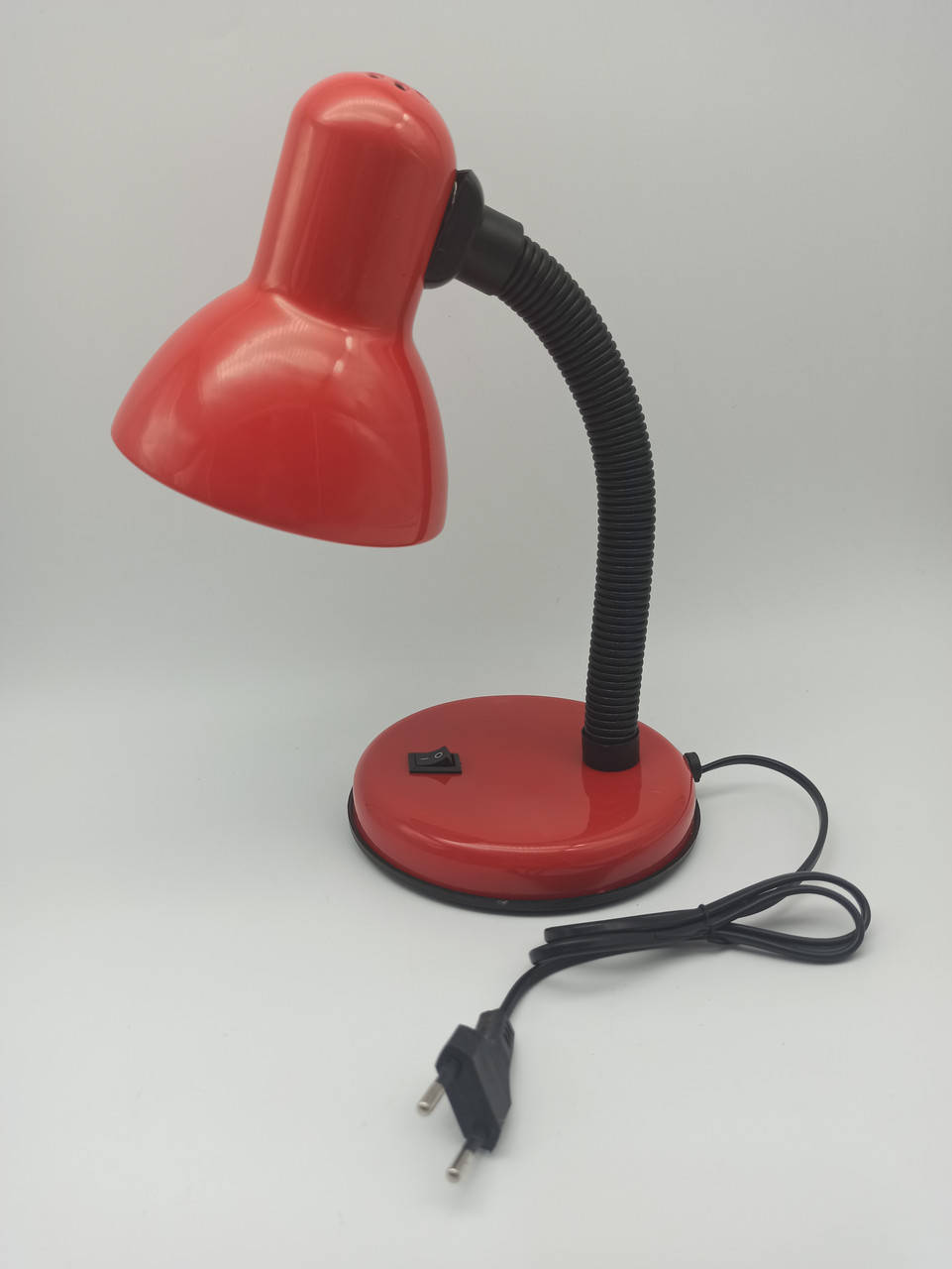 

Лампа настольная с кнопкой