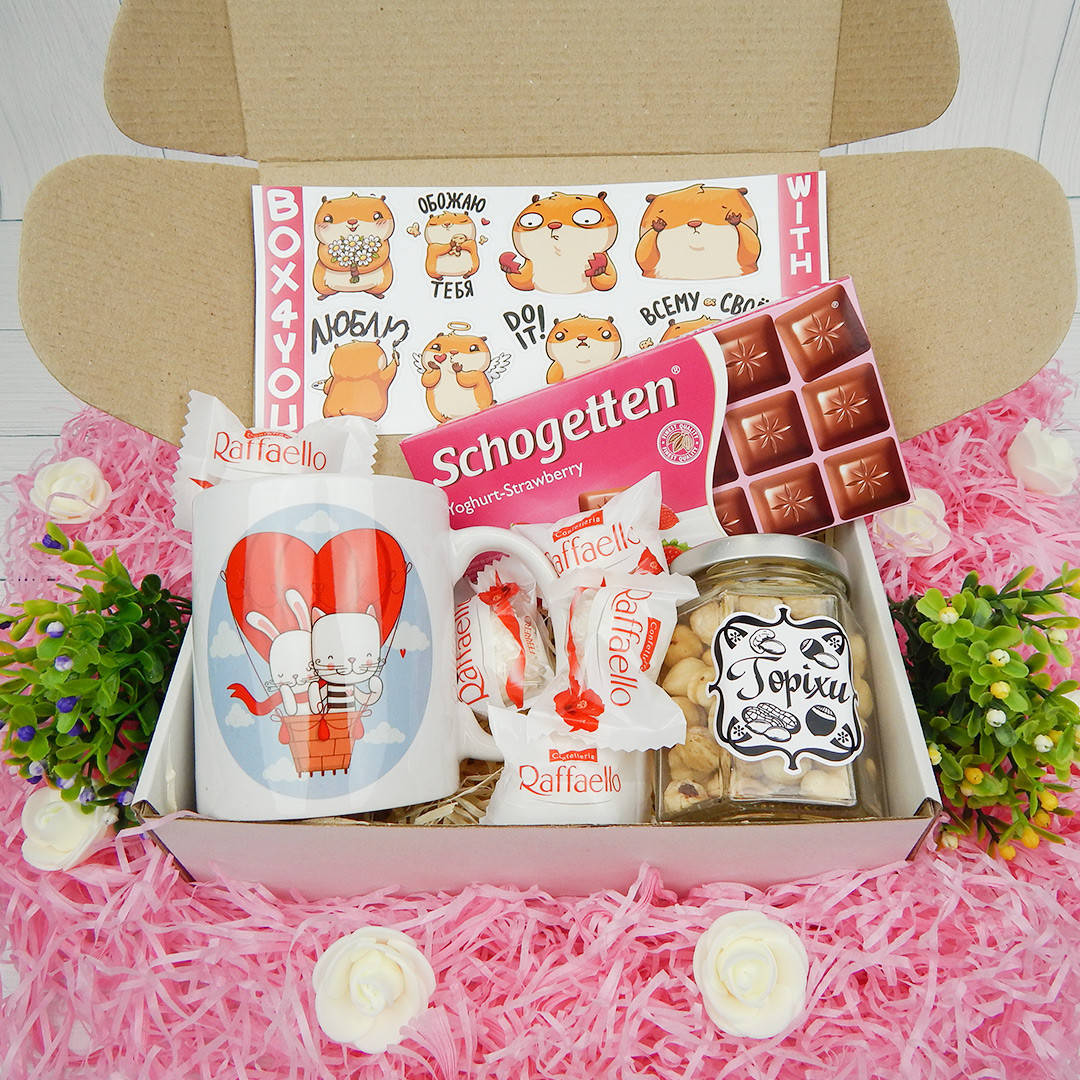 

Лучший подарок девушке Бокс "Любимой"