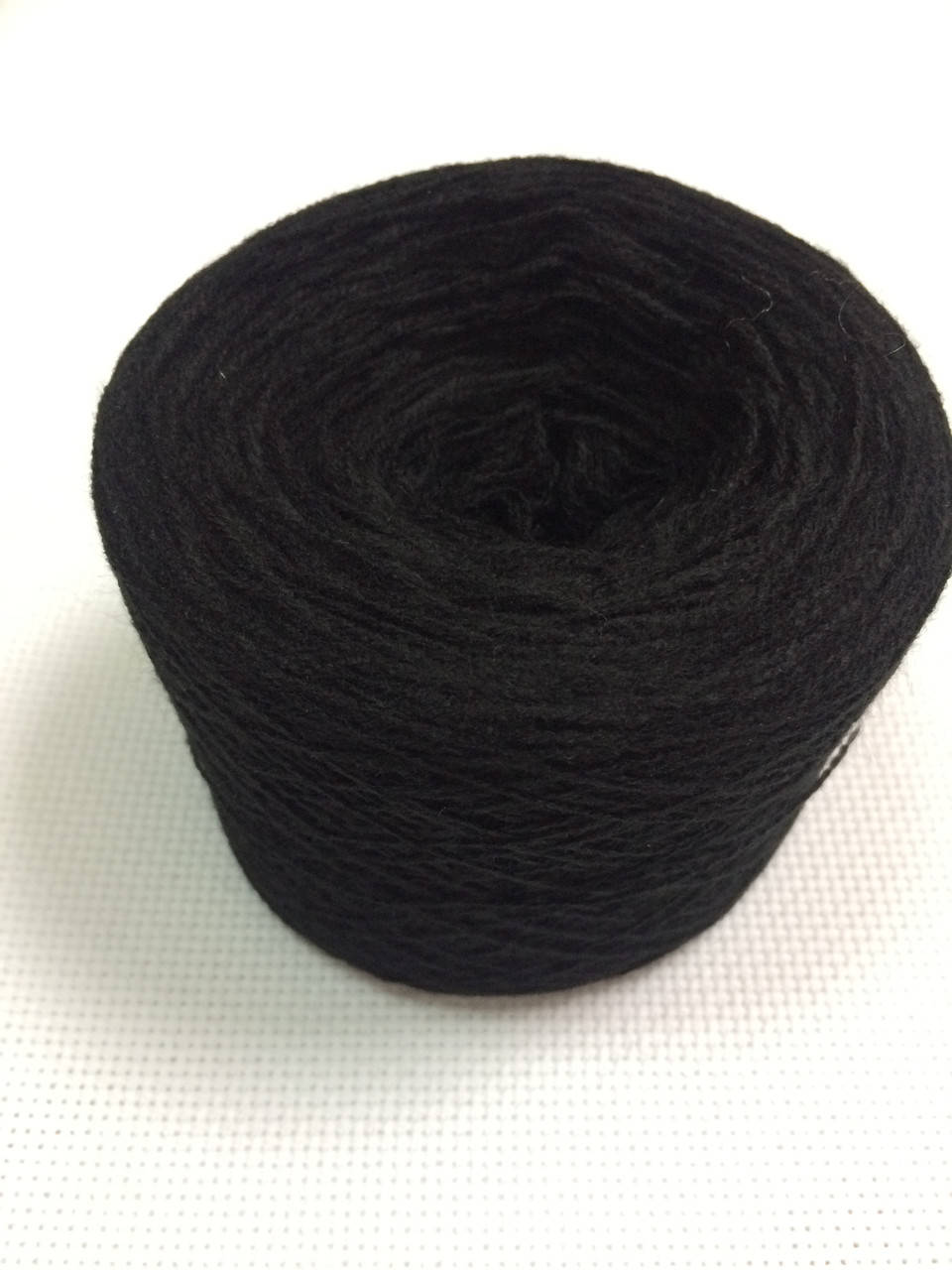 

Нитки акриловые для вышивки Цвет черный