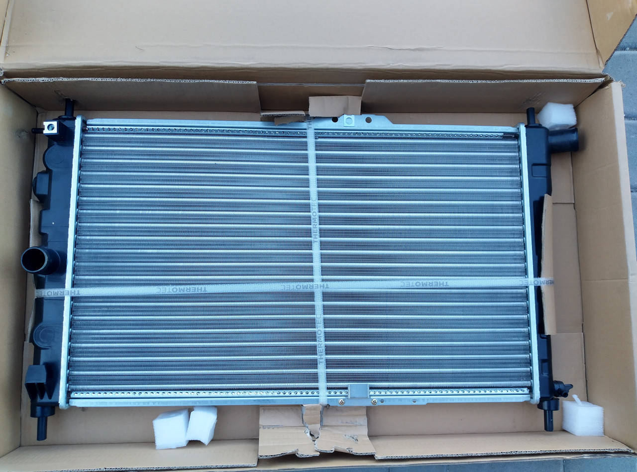 

Радиатор THERMOTEC D70002TT DAEWOO NEXIA без кондиционера
