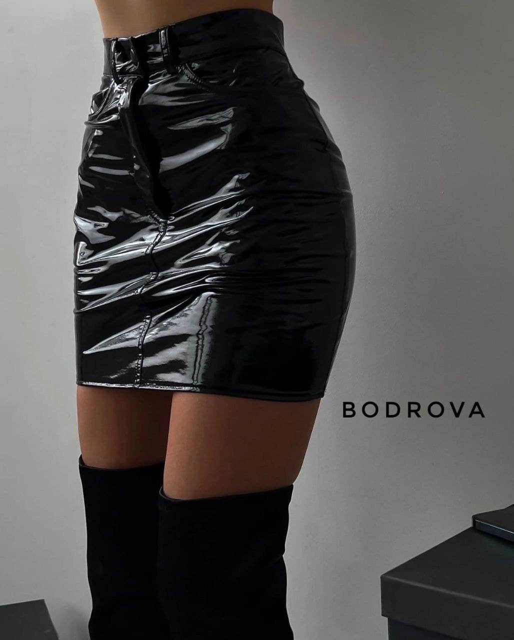 

Модная короткая лаковая юбка с высокой посадкой, Черный