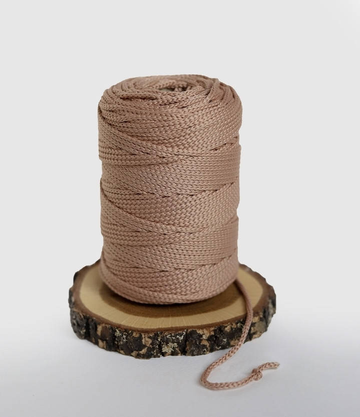 

Полиэфирный шнур 3мм, Бежевая пудра, Бежевый