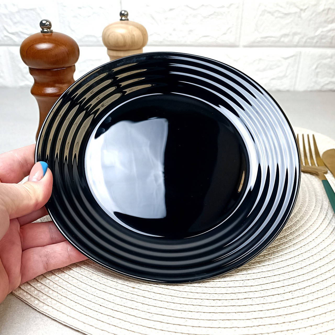 

Черная десертная тарелка 19 см Luminarc Harena Black, Черный