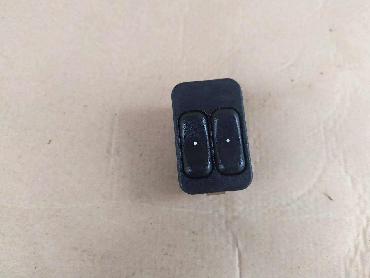 

Блок кнопок стеклоподъемника левый Opel Astra g Combo Corsa c 13363202 24409205