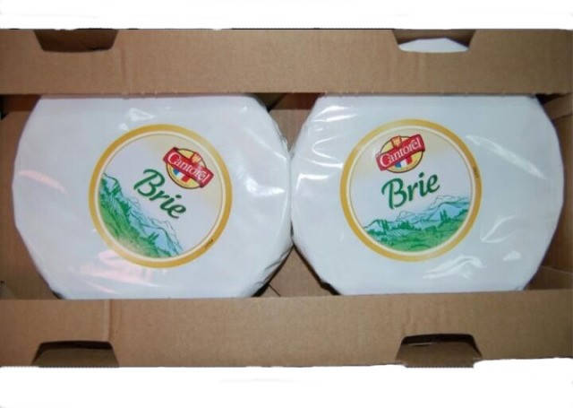 

Сыр с белой плесенью Канторель Бри Cantorel Brie 1 кг
