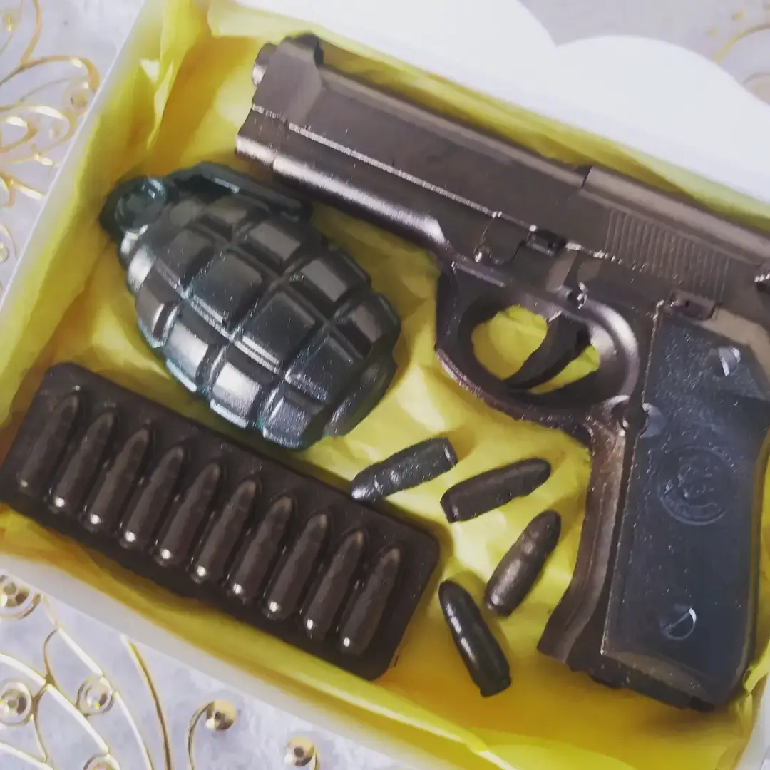

Шоколадный набор Размер коробки 15 х 20 см